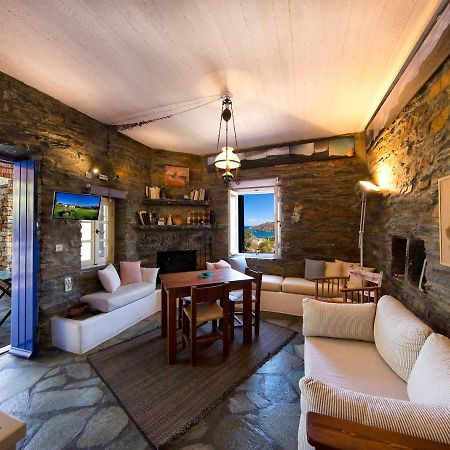 Stone House With A Magical View Villa Otzias Bagian luar foto