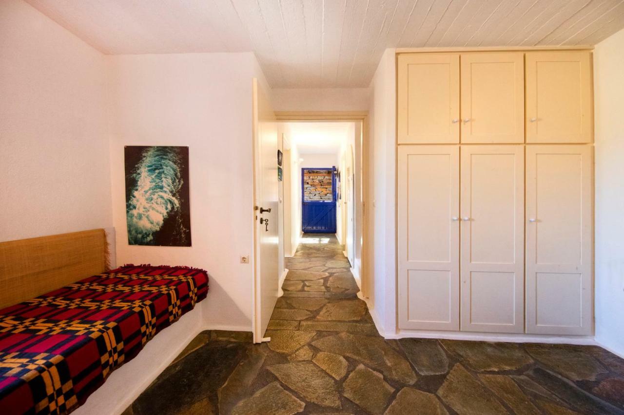 Stone House With A Magical View Villa Otzias Bagian luar foto