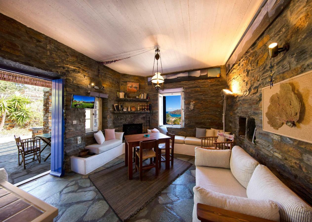 Stone House With A Magical View Villa Otzias Bagian luar foto