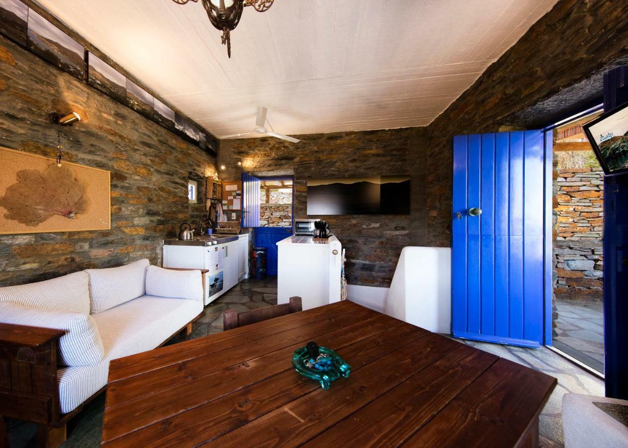 Stone House With A Magical View Villa Otzias Bagian luar foto
